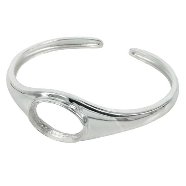 Solid Cuff Bracelet with Oval Bezel Mounting in Sterling Silver 15x20mm